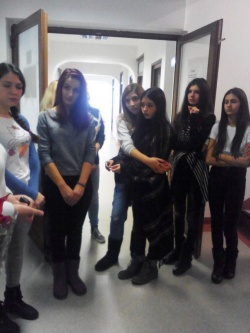 elevi-colinde-dec2015-foto2